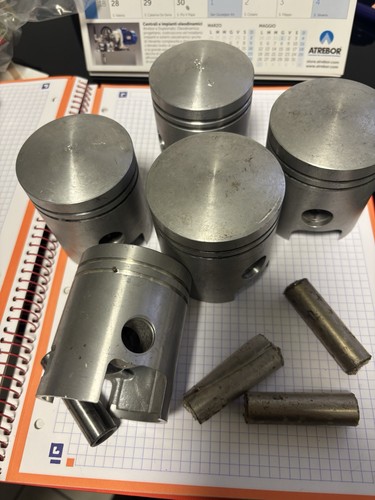 Lotto pistoni piston - piston, dinamin