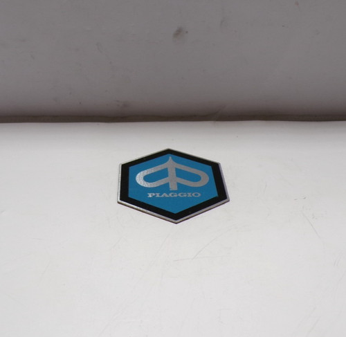 Scudetto piaggio frontale - "piaggio",